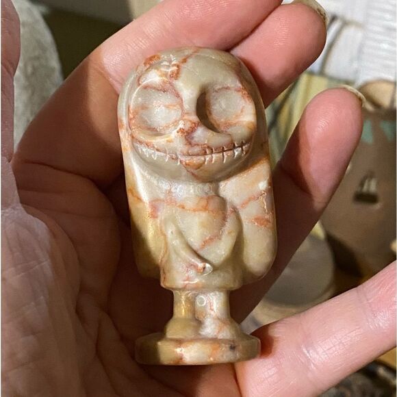 Sally Night Before Christmas Red Network Carved Stone - Picture 4 of 5